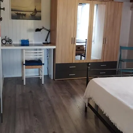Apartment Mansarda Al Mare Pertegada
